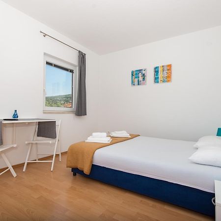 Apartments Kairos Seget Vranjica Extérieur photo